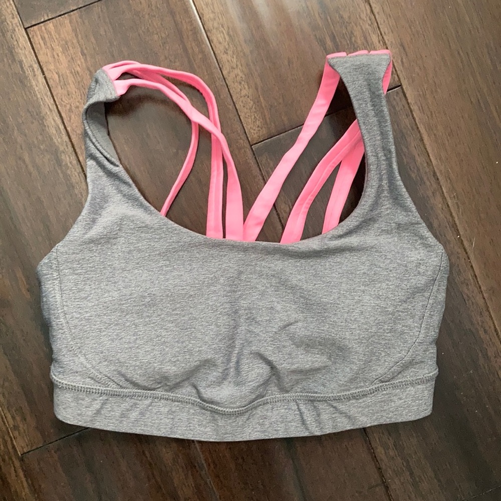 Lululemon Sports bra size 4